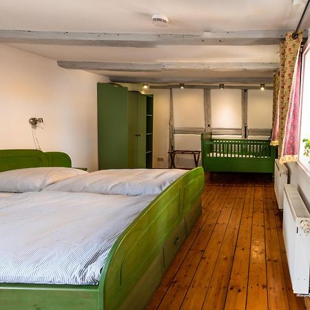 Fachwerkhotel - Ferienhaeuser Vorhof Zur Hoelle Кведлинбург Екстериор снимка