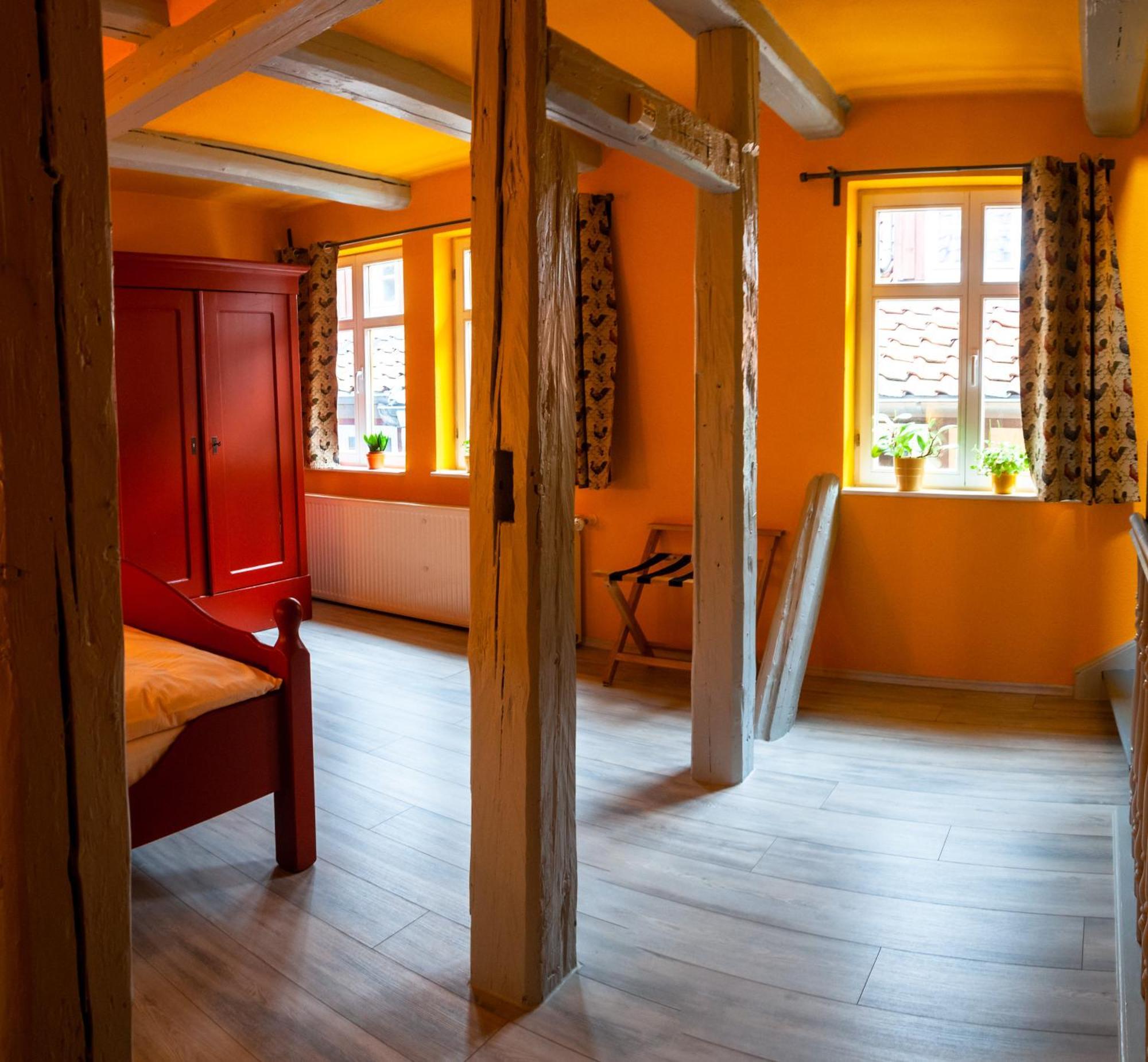 Fachwerkhotel - Ferienhaeuser Vorhof Zur Hoelle Кведлинбург Екстериор снимка