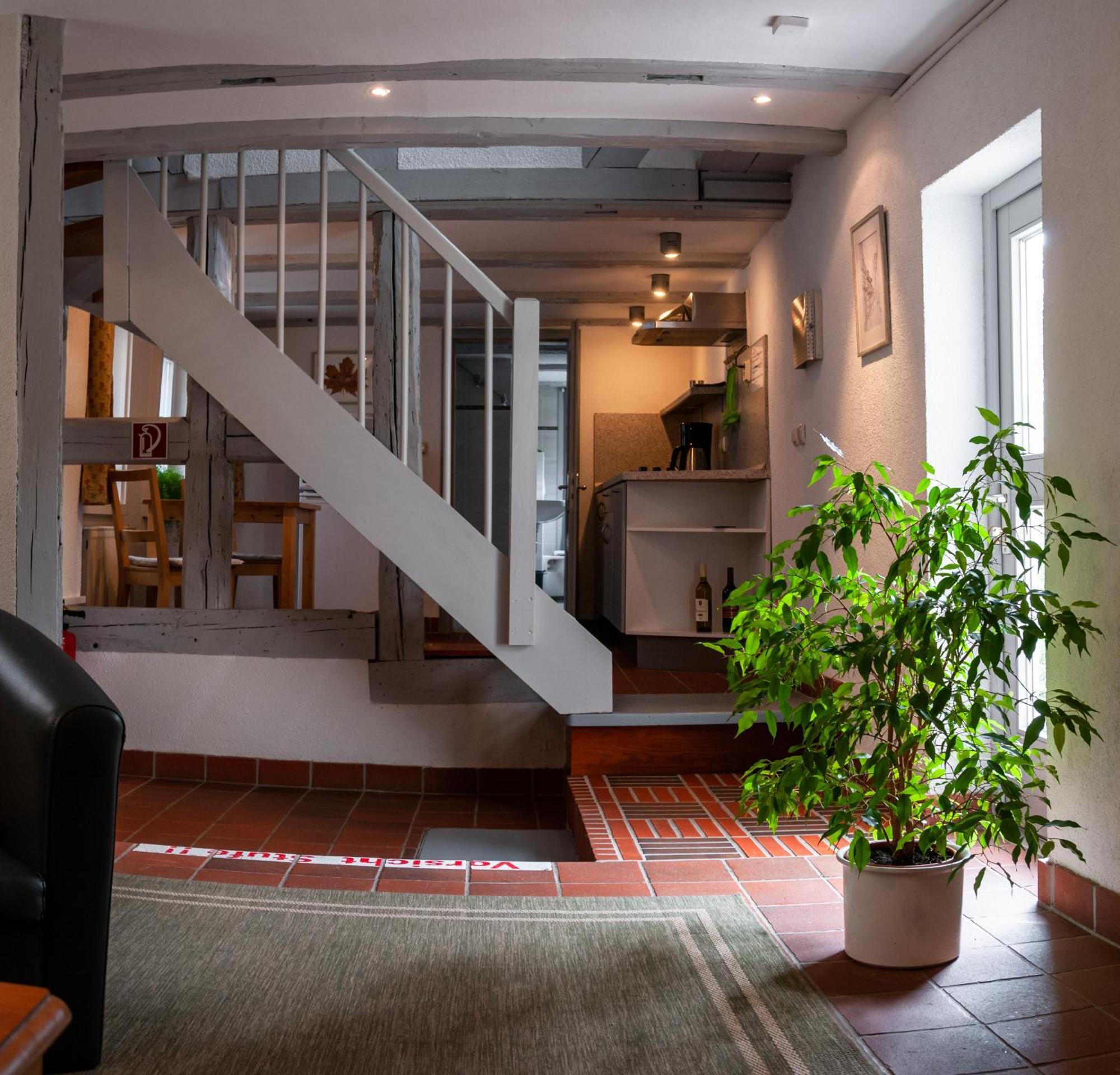 Fachwerkhotel - Ferienhaeuser Vorhof Zur Hoelle Кведлинбург Екстериор снимка