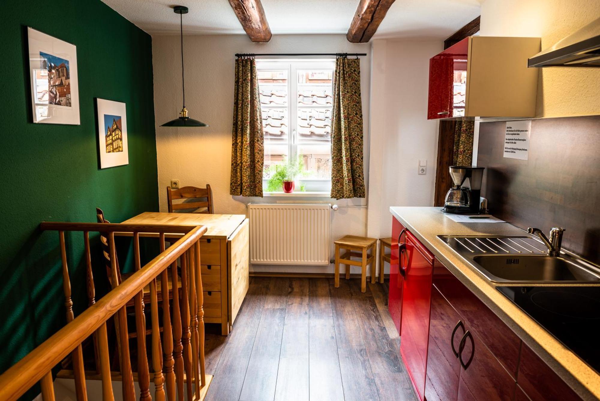 Fachwerkhotel - Ferienhaeuser Vorhof Zur Hoelle Кведлинбург Екстериор снимка