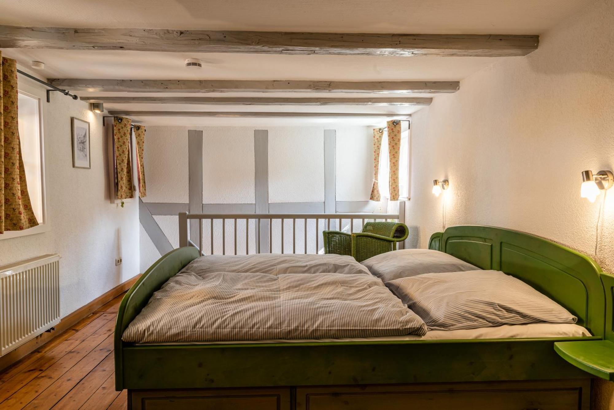 Fachwerkhotel - Ferienhaeuser Vorhof Zur Hoelle Кведлинбург Екстериор снимка