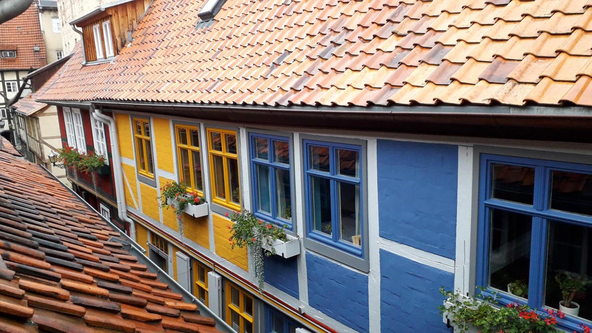 Fachwerkhotel - Ferienhaeuser Vorhof Zur Hoelle Кведлинбург Екстериор снимка